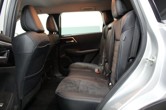 Used 2023 Mitsubishi Outlander SE FWD image 28