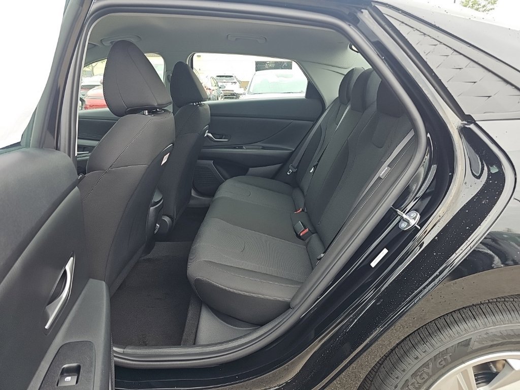 New 2026 Hyundai Elantra SE FWD image 26