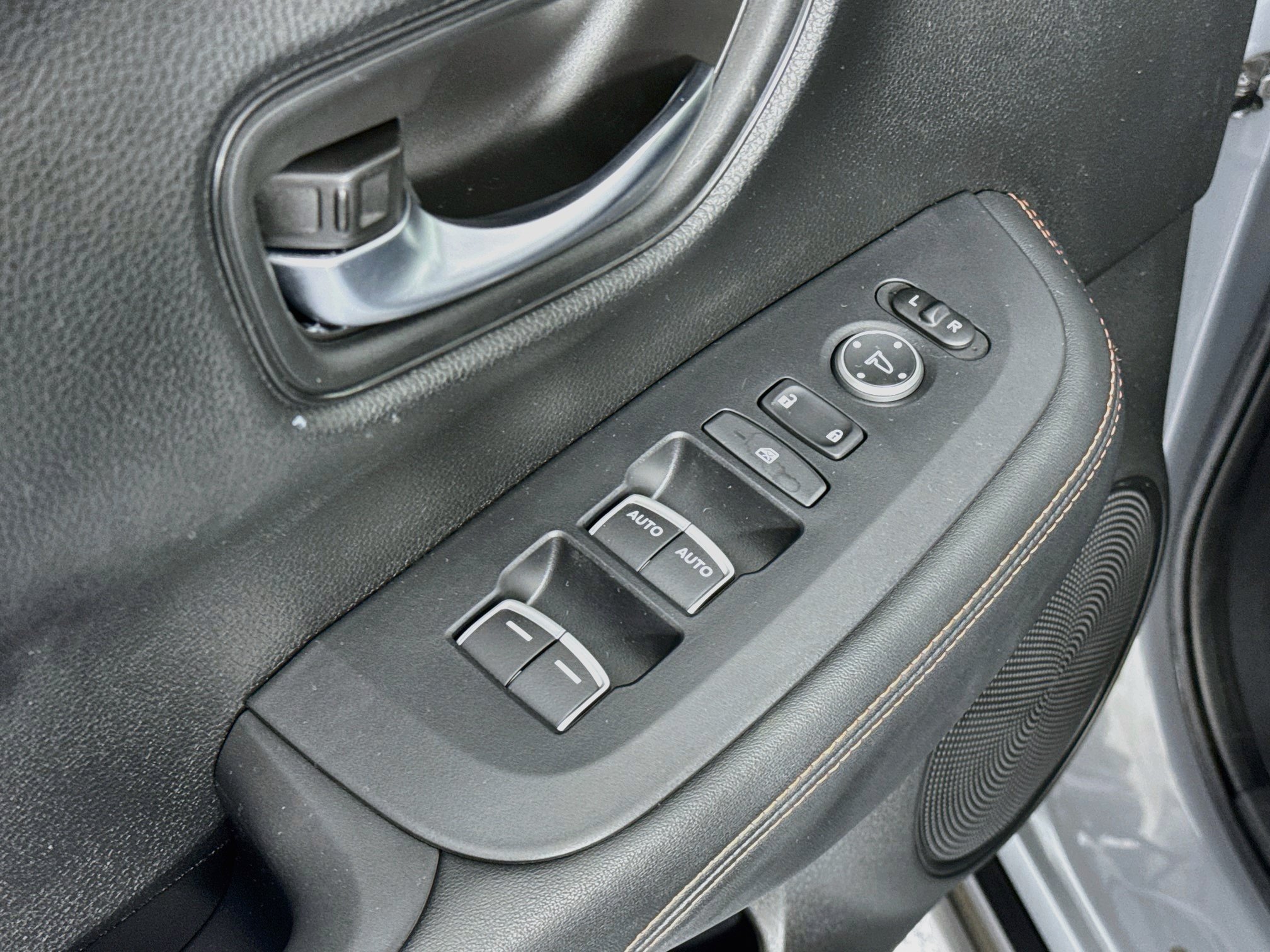 Certified 2024 Honda HR-V Sport image 17