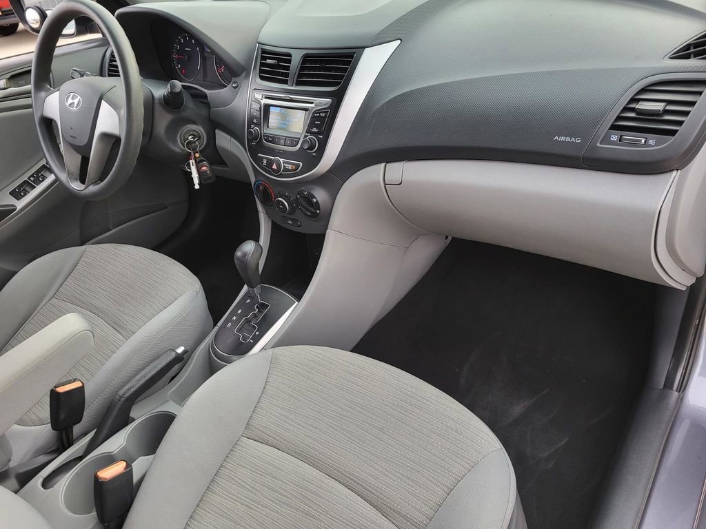 Used 2017 Hyundai Accent SE image 7
