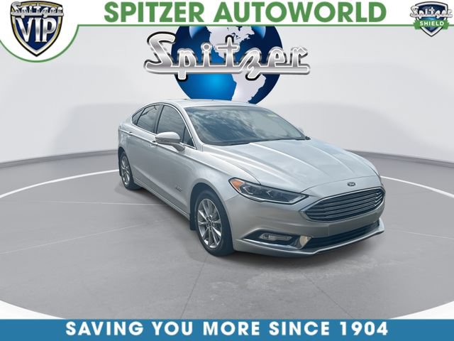 Used 2017 Ford Fusion Energi SE FWD image 2