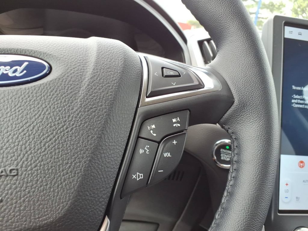 Certified 2023 Ford Edge SEL w/ Convenience Package AWD/4WD image 17