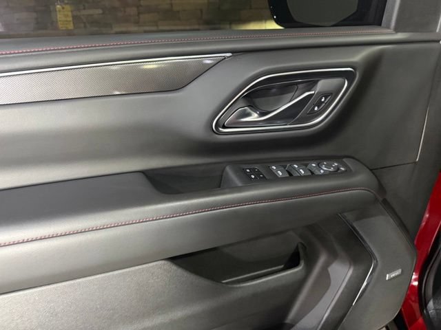 Used 2022 Chevrolet Suburban RST w/ Luxury Package AWD/4WD image 12
