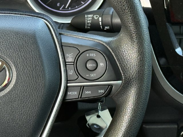 Used 2022 Toyota Camry LE FWD image 14