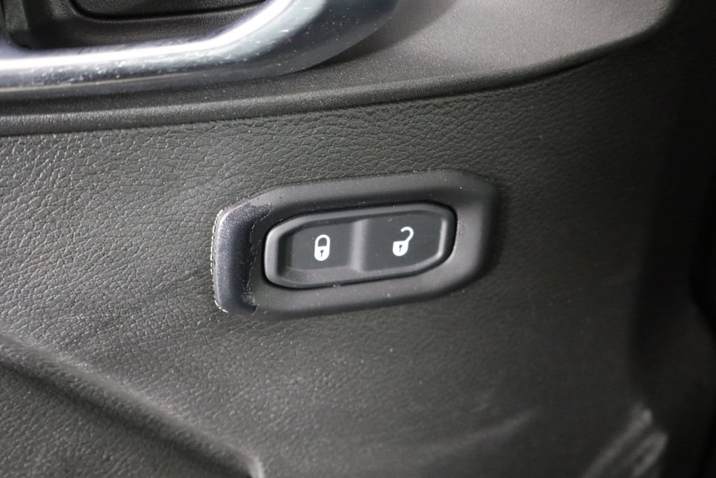 Used 2022 Jeep Gladiator Mojave w/ LED Lighting Group AWD/4WD image 22