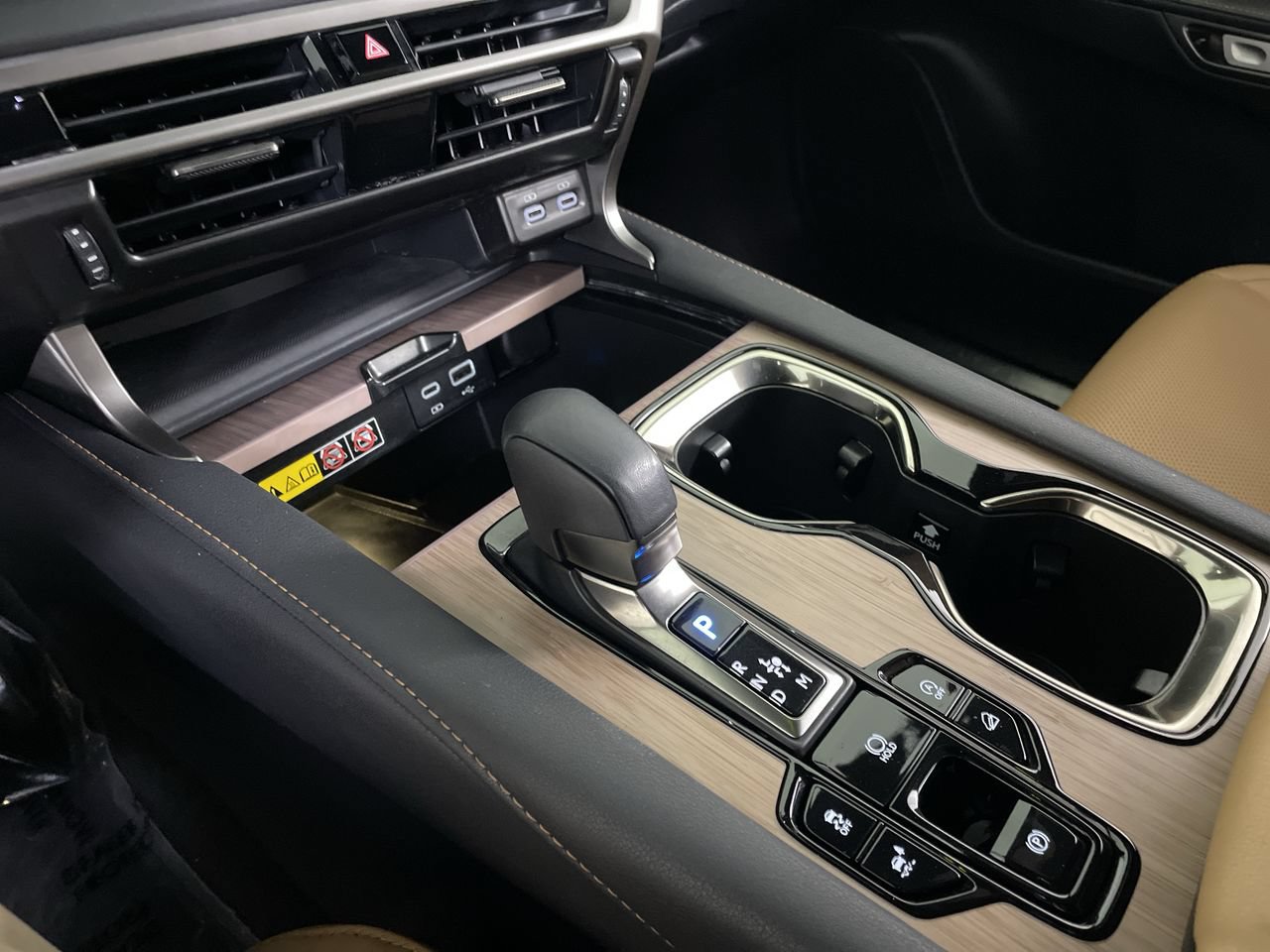Used 2023 Lexus RX 350 Premium w/ Accessory Package (Z1) AWD/4WD image 18