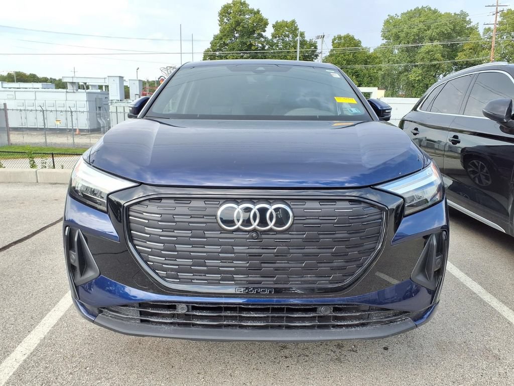 Used 2023 Audi Q4 e-tron Premium Plus w/ Premium Plus AWD/4WD image 2