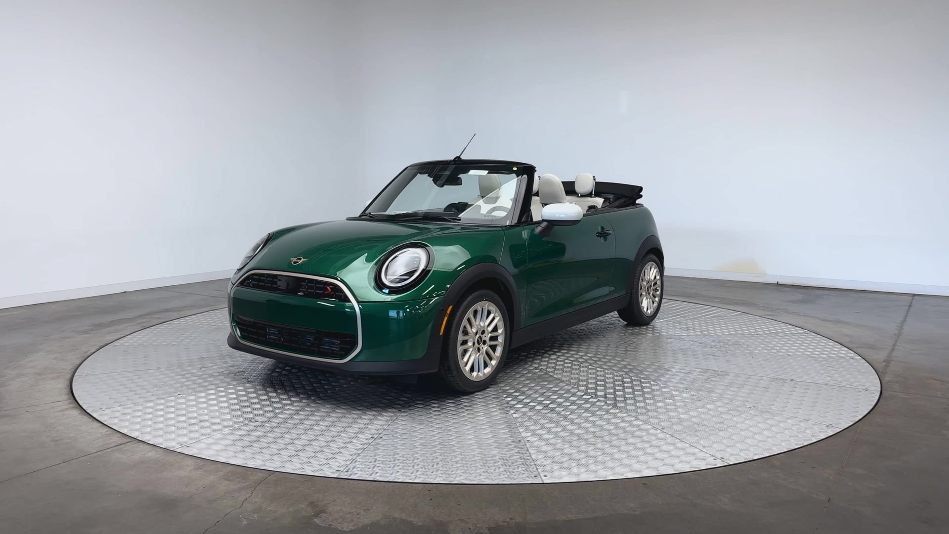 New 2026 MINI Cooper S FWD image 4