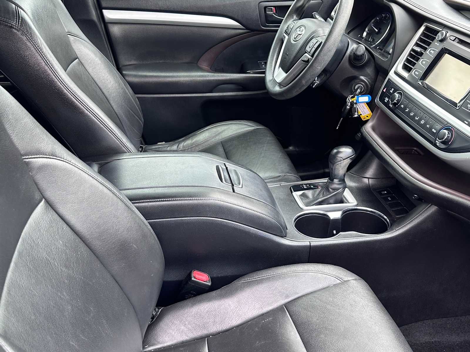 Used 2015 Toyota Highlander LE FWD image 20