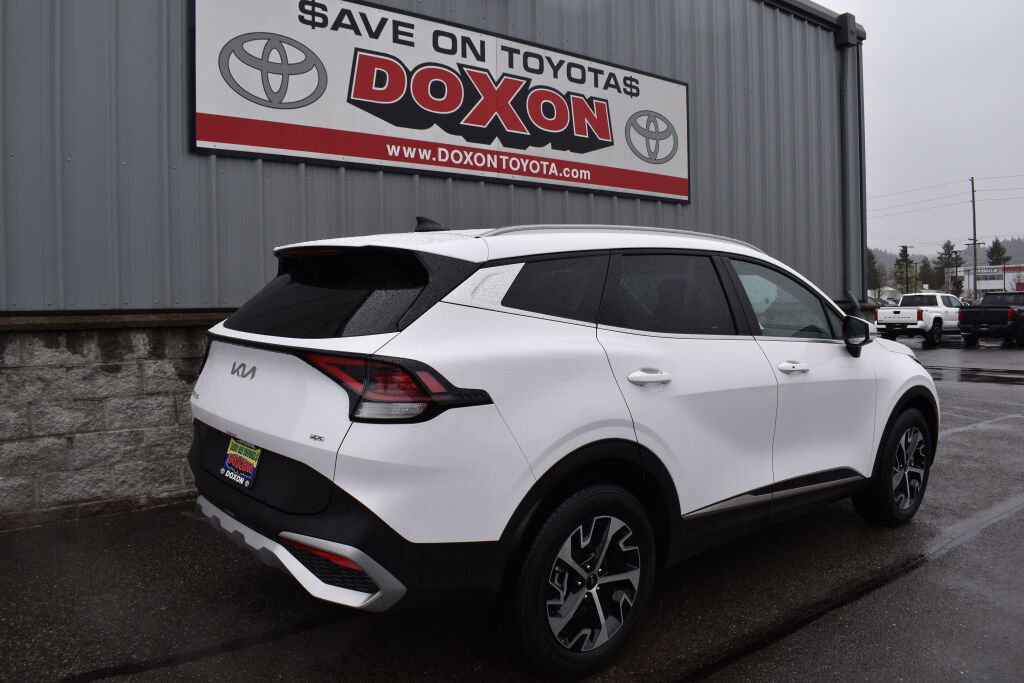 Used 2025 Kia Sportage EX image 5