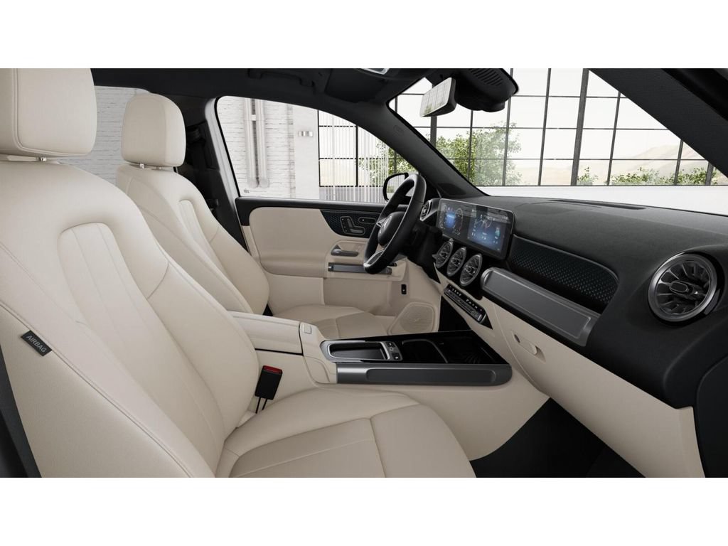 Certified 2025 Mercedes-Benz GLB 250 4MATIC image 4