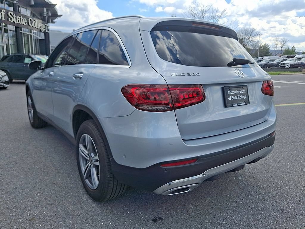 Used 2022 Mercedes-Benz GLC 300 4MATIC image 8