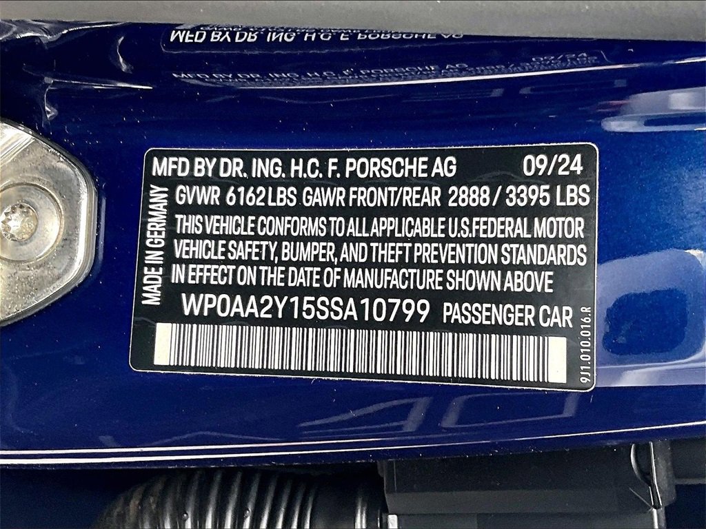 Used 2025 Porsche Taycan image 26