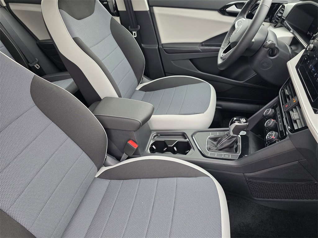 New 2026 Volkswagen Taos S image 10