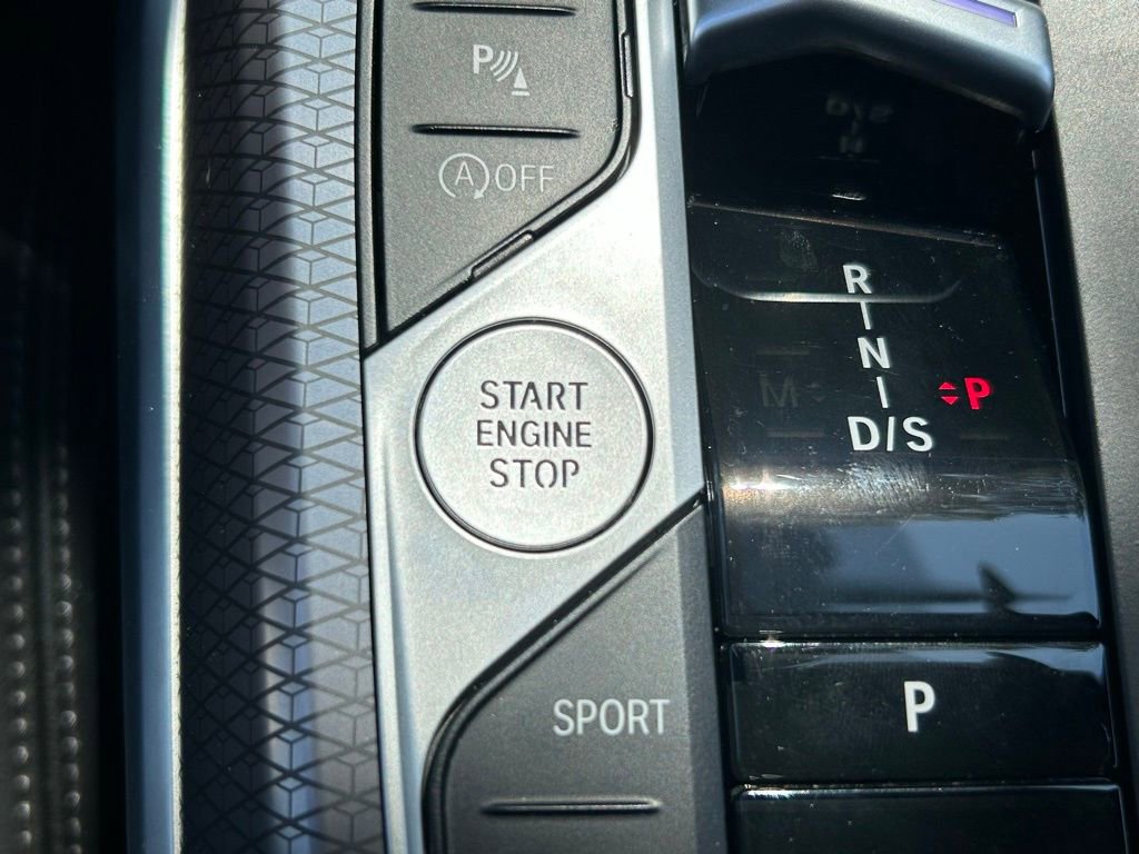 Used 2025 BMW 330i xDrive 330i xDrive image 47