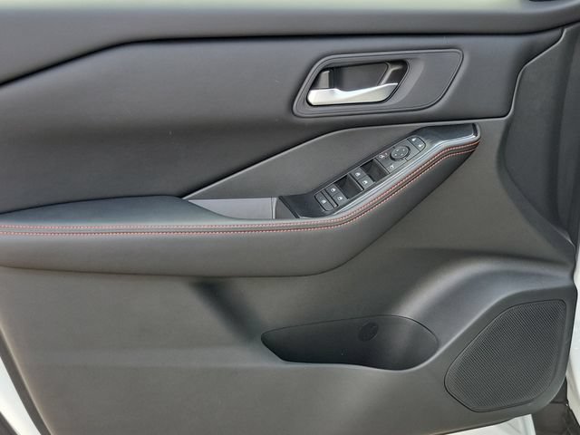 New 2026 Nissan Rogue SV AWD/4WD image 24