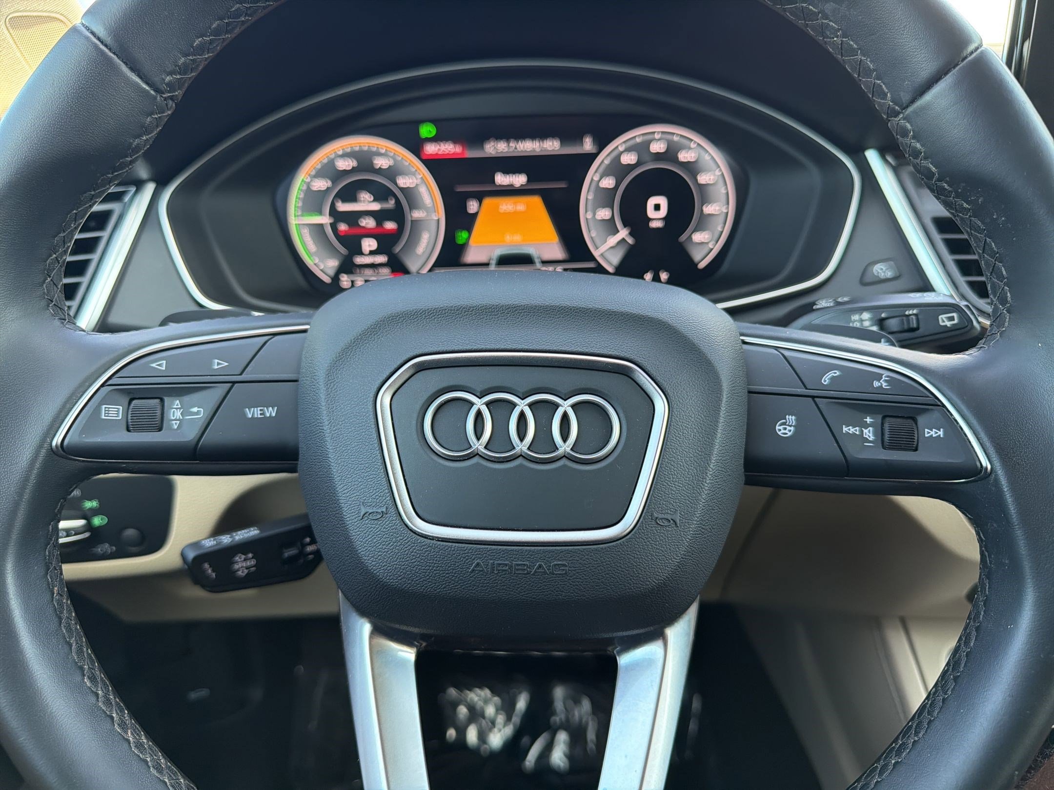 Used 2023 Audi Q5 e Premium Plus w/ Premium Plus Package AWD/4WD image 16