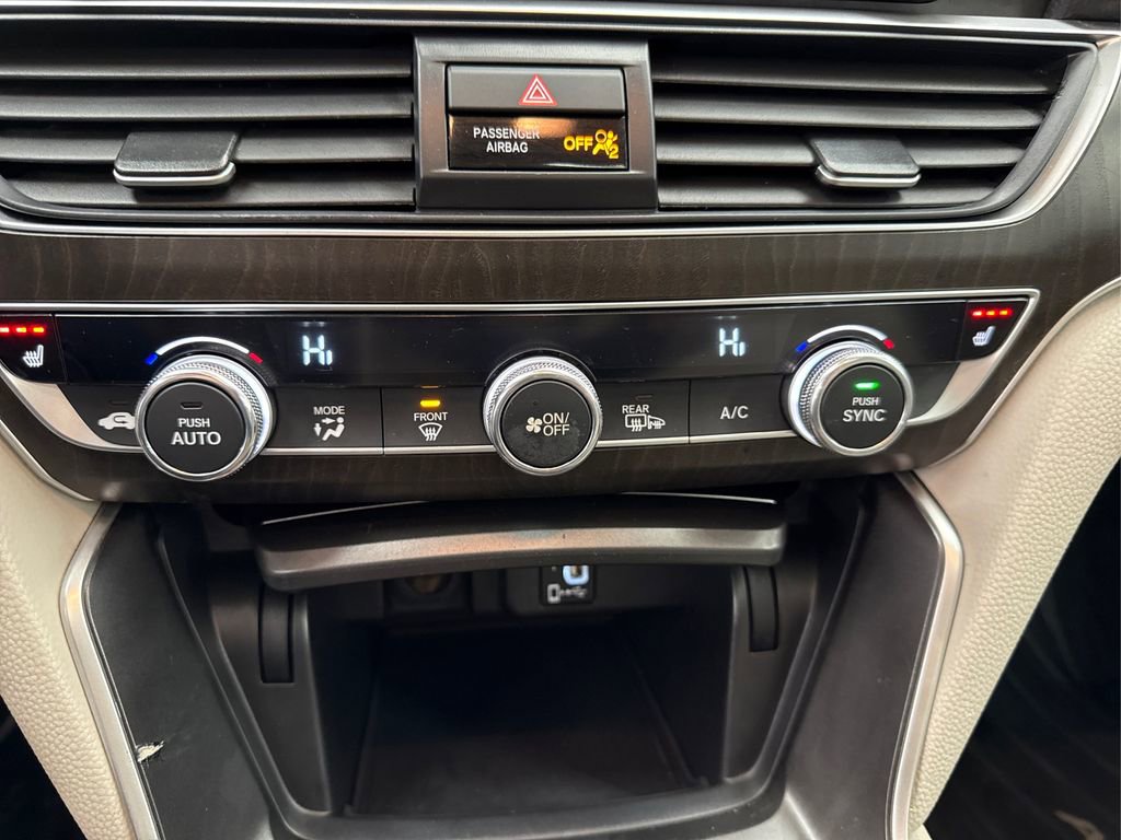 Used 2020 Honda Accord EX image 31