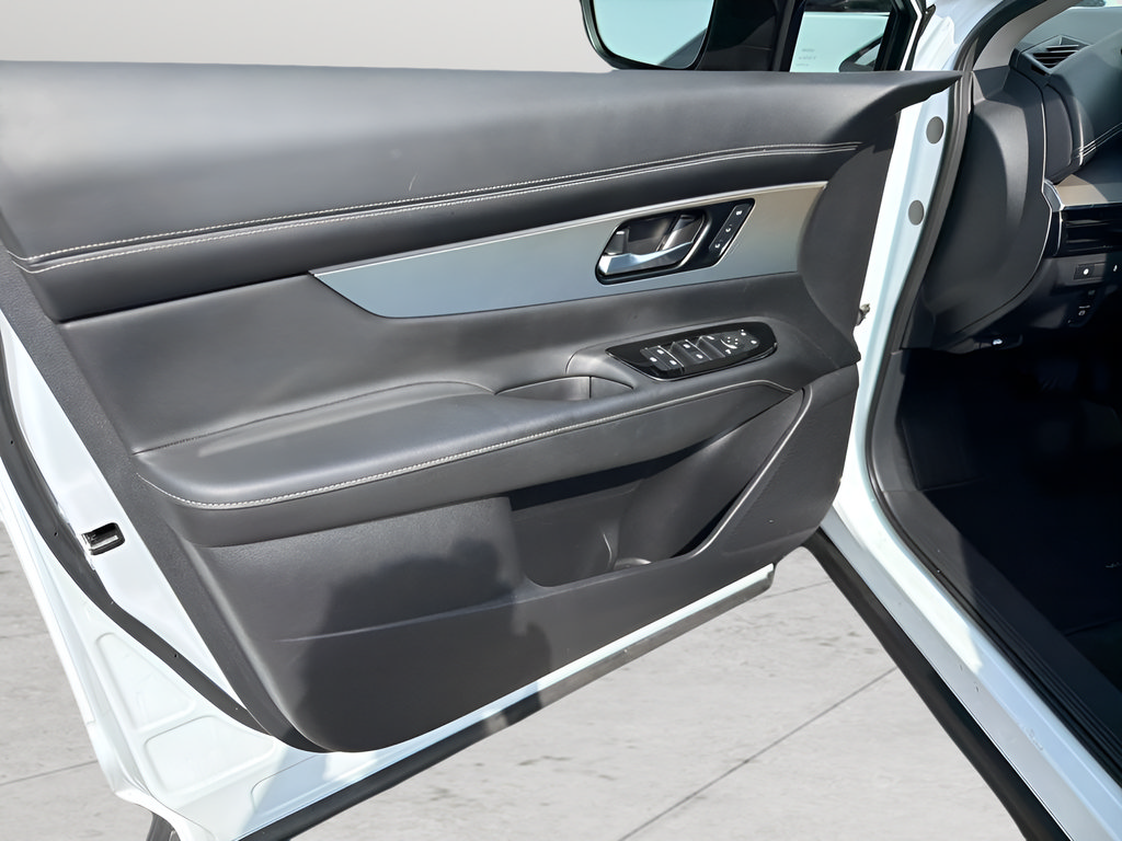 Certified 2025 Nissan Murano SL AWD/4WD image 15