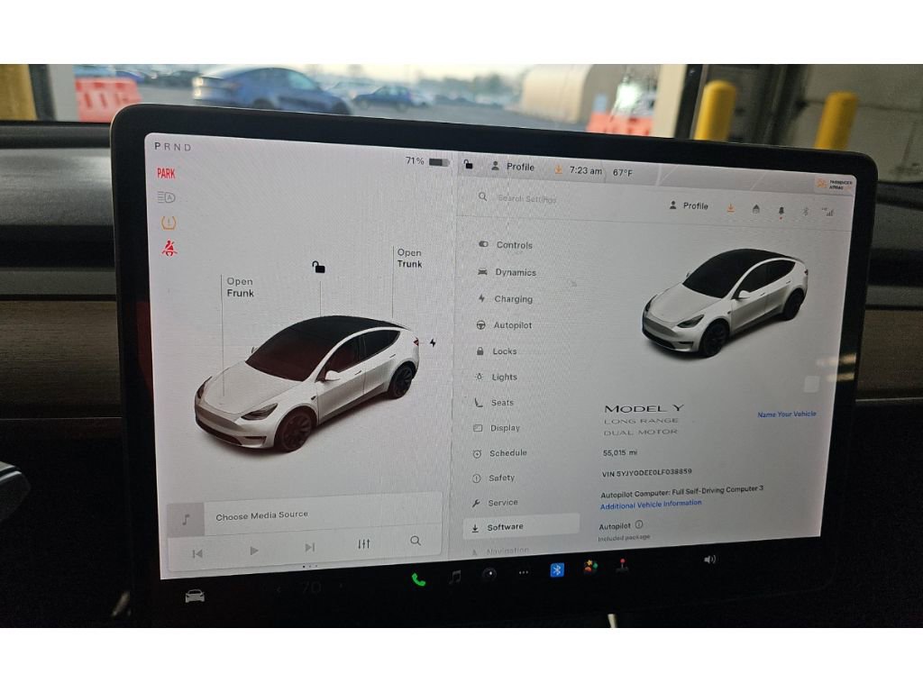Used 2020 Tesla Model Y Long Range image 3