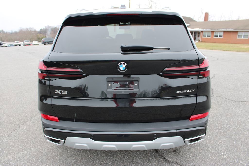 New 2026 BMW X5 xDrive40i w/ Executive Package image 7
