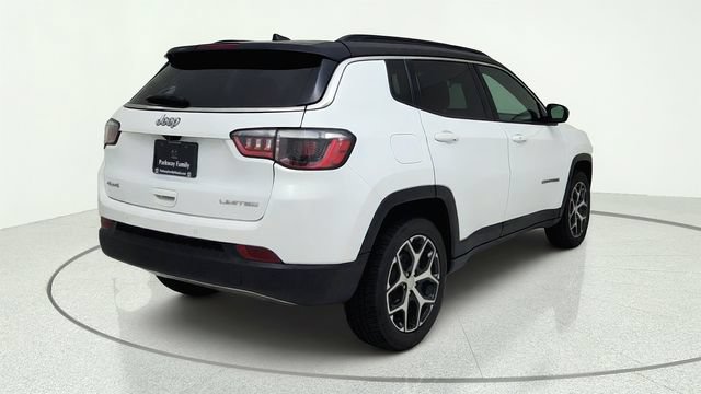 Used 2024 Jeep Compass Limited AWD/4WD image 5