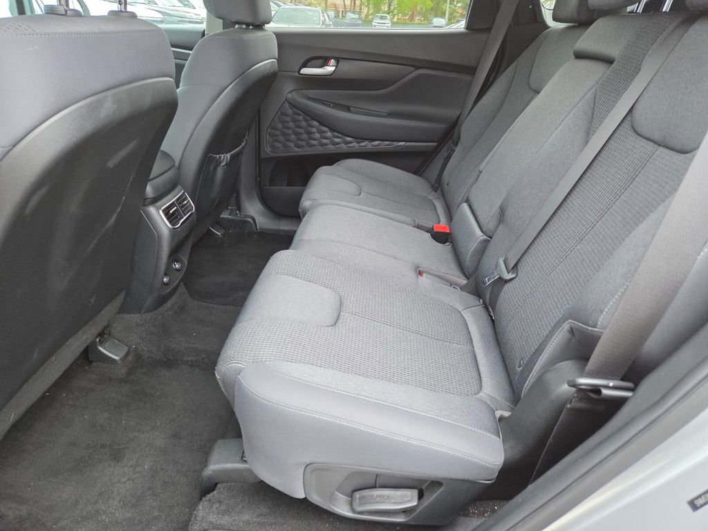 Used 2022 Hyundai Santa Fe SE image 18