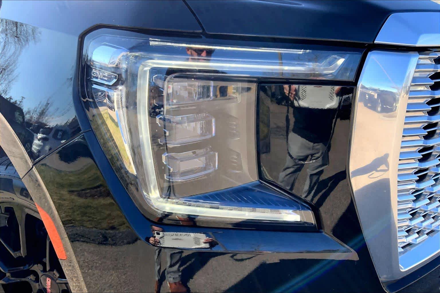 Used 2023 GMC Yukon Denali image 26