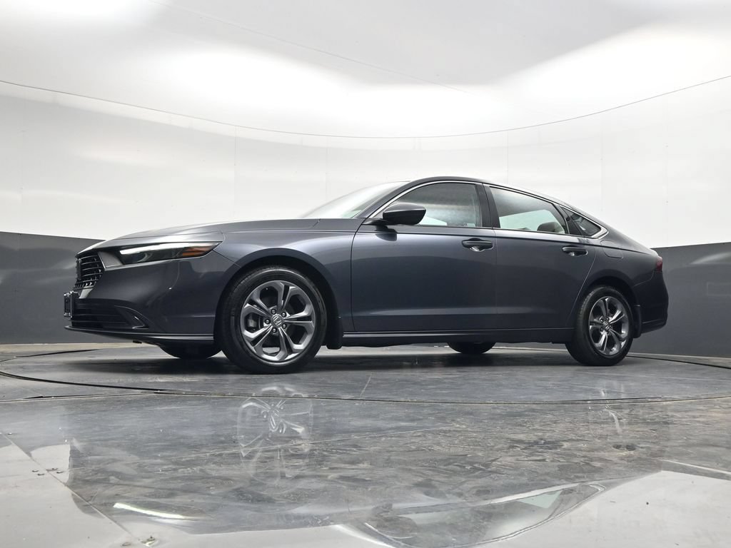 Used 2023 Honda Accord EX image 32