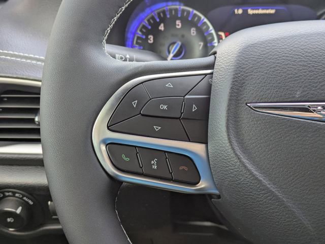 New 2026 Chrysler Pacifica Select FWD image 27