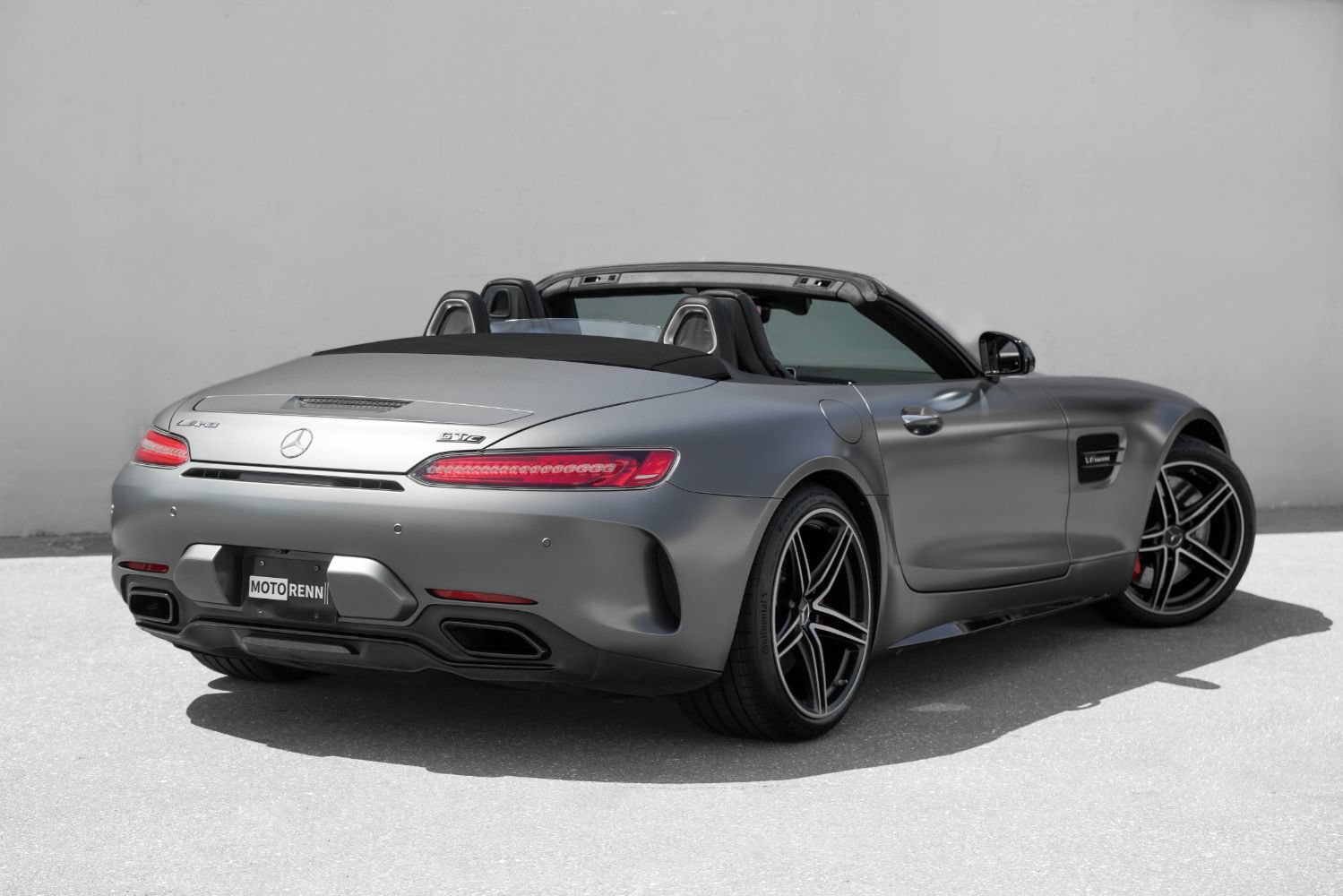 Used 2018 Mercedes-Benz AMG GT C image 3