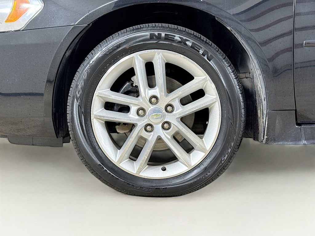 Used 2013 Chevrolet Impala LTZ image 21