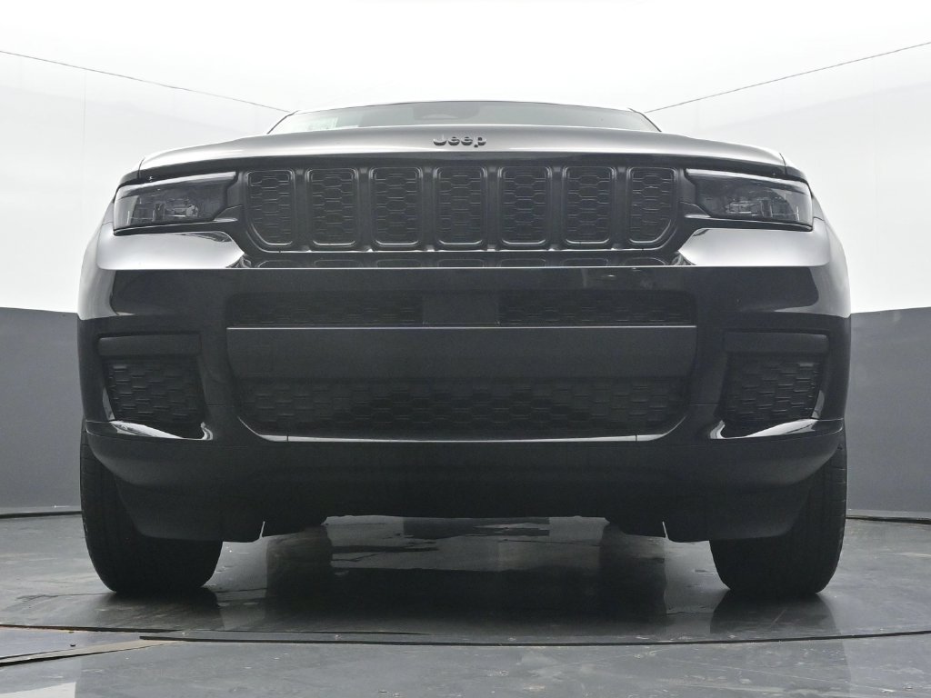 Used 2025 Jeep Grand Cherokee L Altitude AWD/4WD image 54