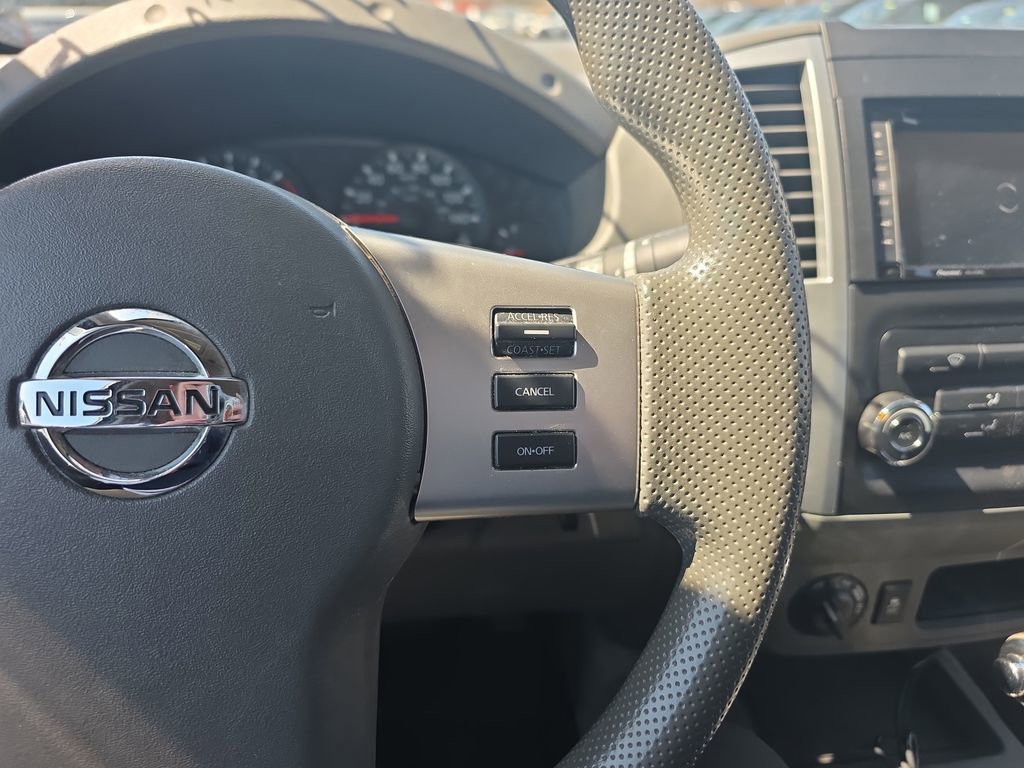 Used 2018 Nissan Frontier SV image 29