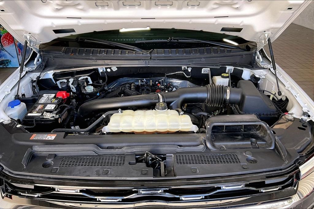 Used 2024 Ford Expedition Limited image 29