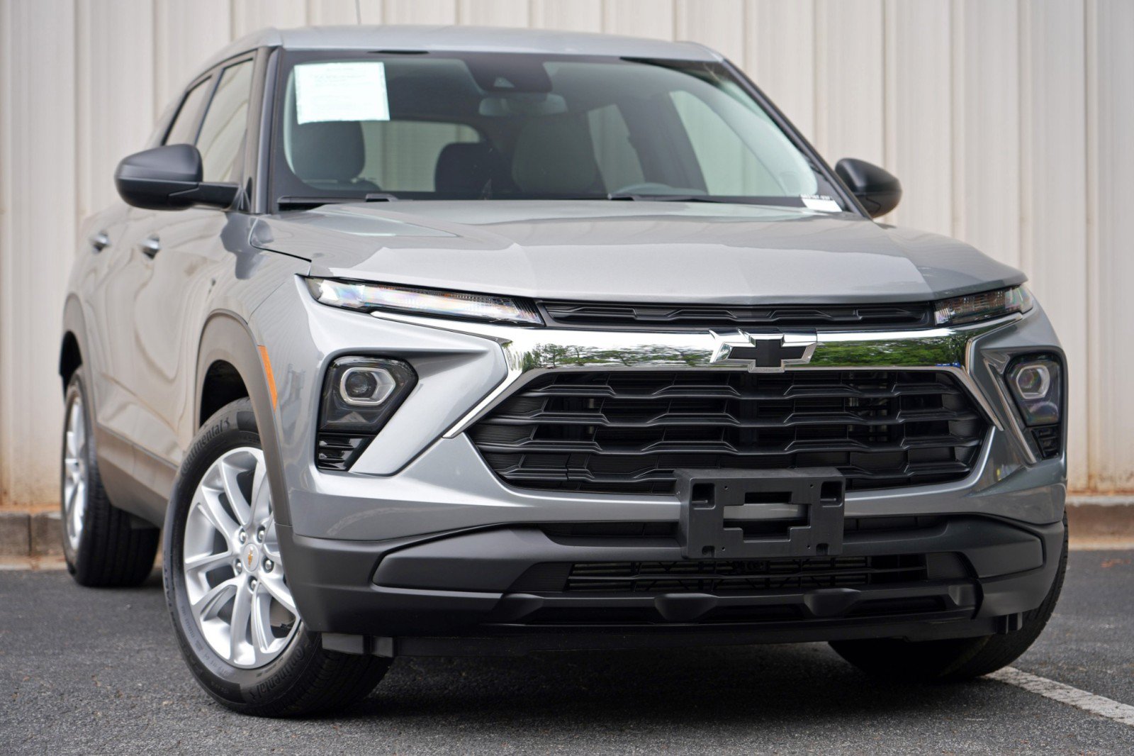 Used 2026 Chevrolet TrailBlazer LS w/ LS Convenience Package FWD image 2