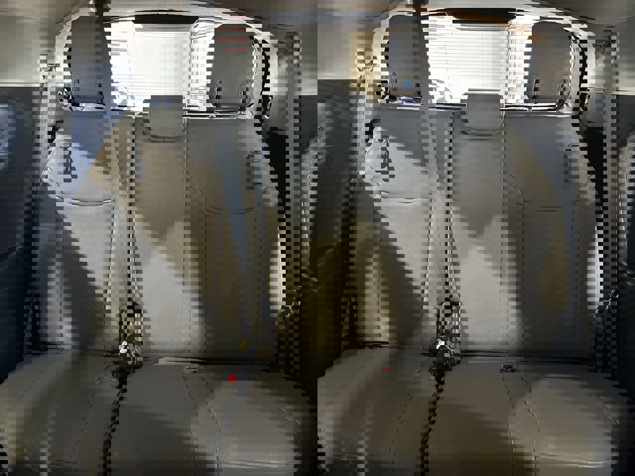 Certified 2025 Toyota Sienna XLE image 25