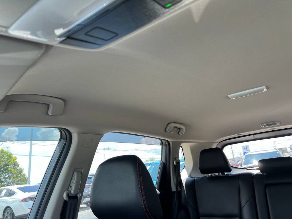 Used 2025 Nissan Rogue SV AWD/4WD image 24