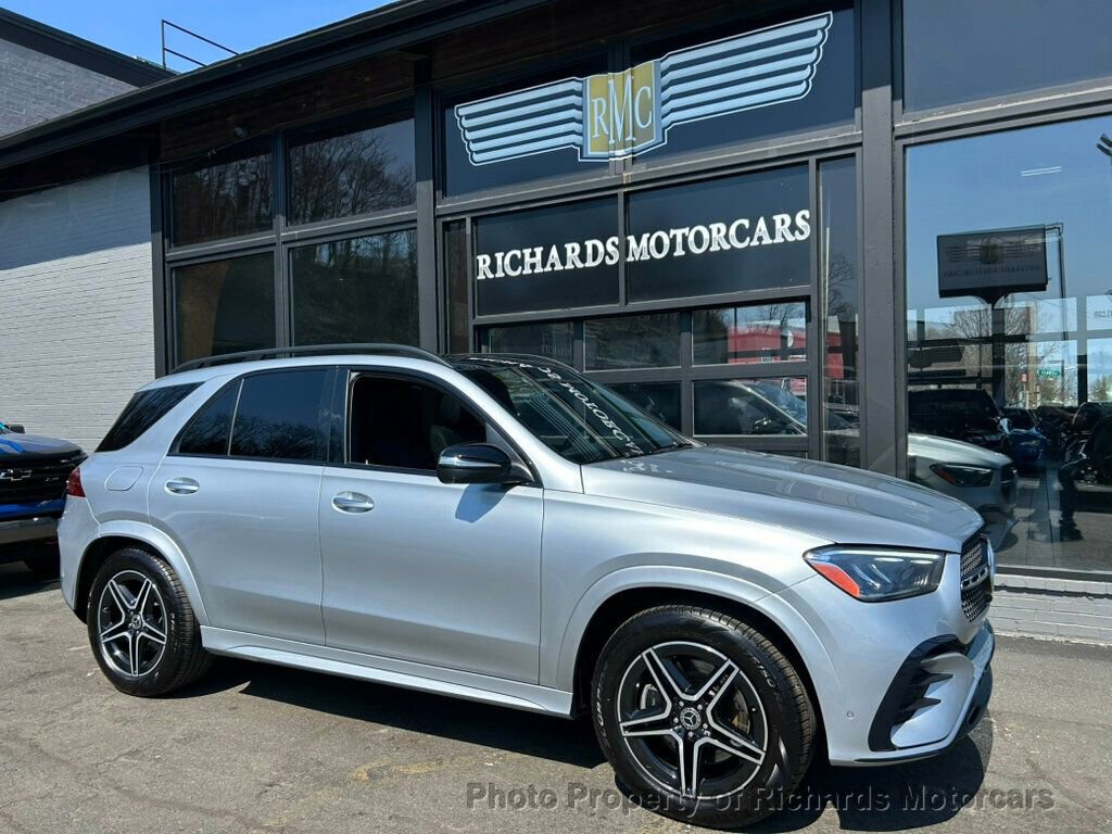 Used 2024 Mercedes-Benz GLE 450 4MATIC image 1