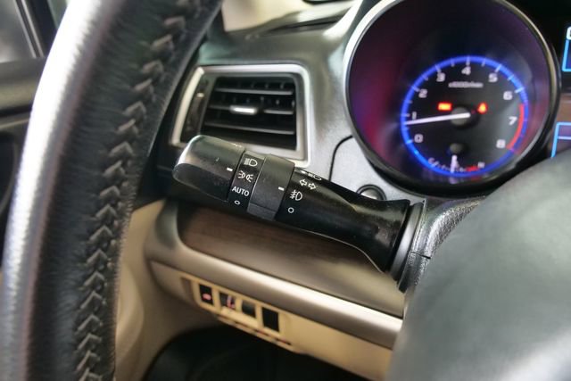 Used 2018 Subaru Legacy 3.6R Limited image 27