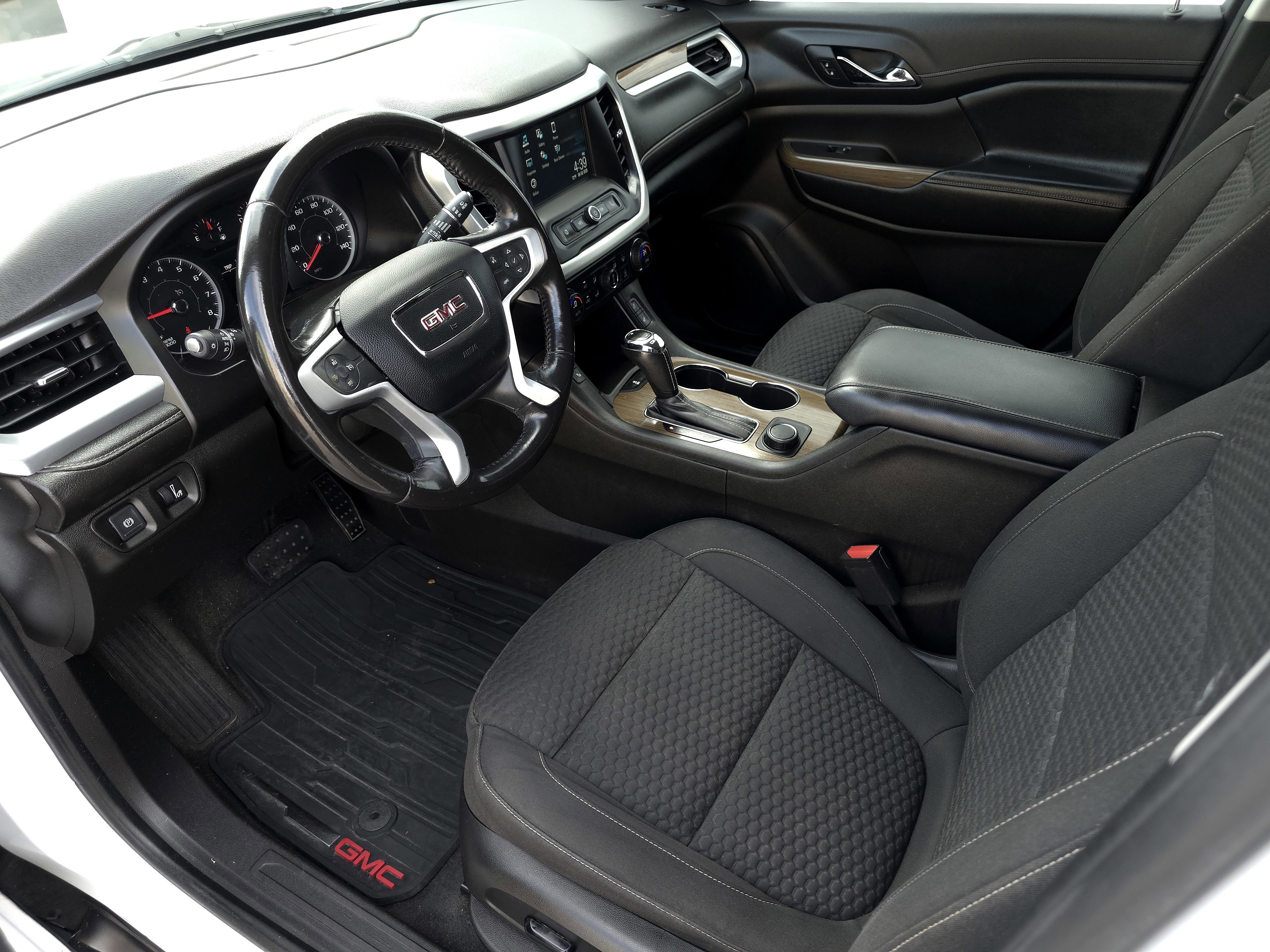 Used 2019 GMC Acadia SLE image 9