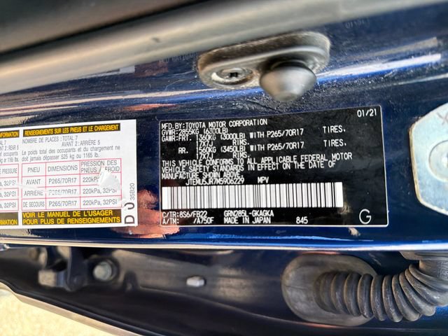 Used 2021 Toyota 4Runner SR5 AWD/4WD image 30