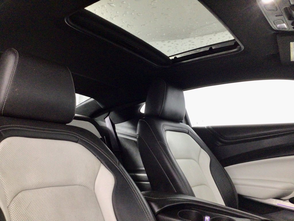 Used 2017 Chevrolet Camaro LT image 2