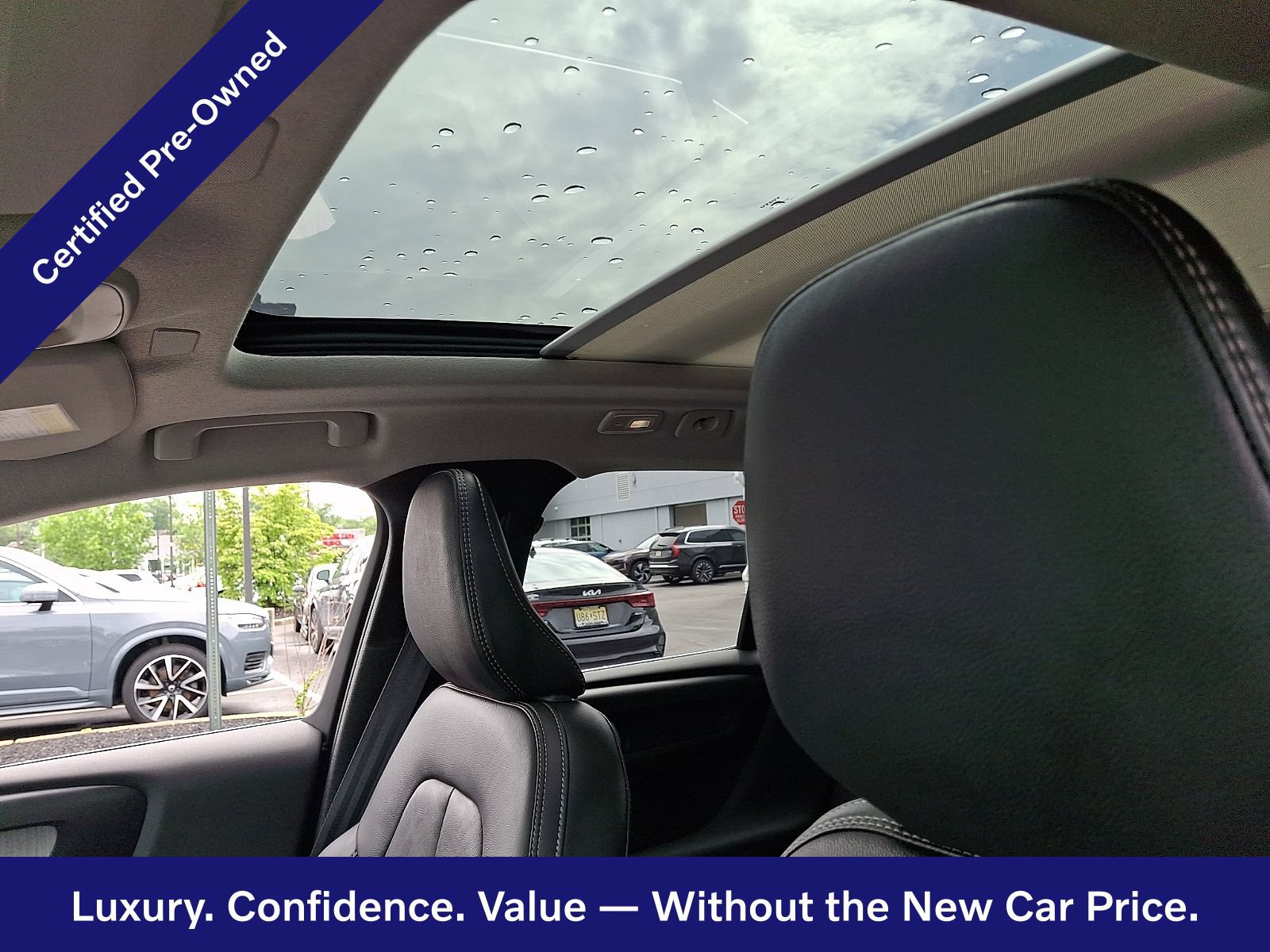 Certified 2024 Volvo XC40 B5 Plus w/ Protection Package Premier AWD/4WD image 15