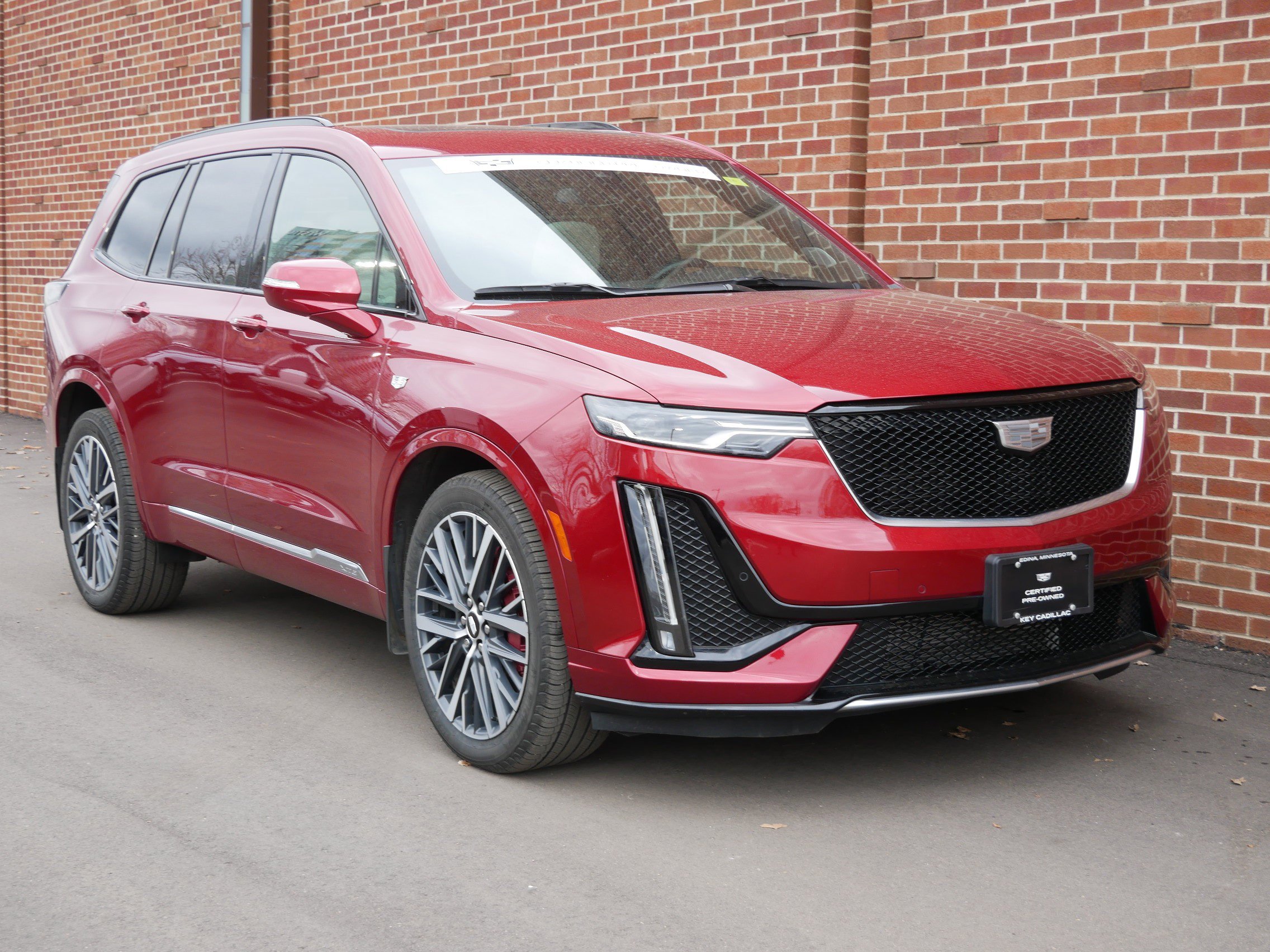 Certified 2023 Cadillac XT6 Sport w/ LPO, Floor Liner Package AWD/4WD image 27