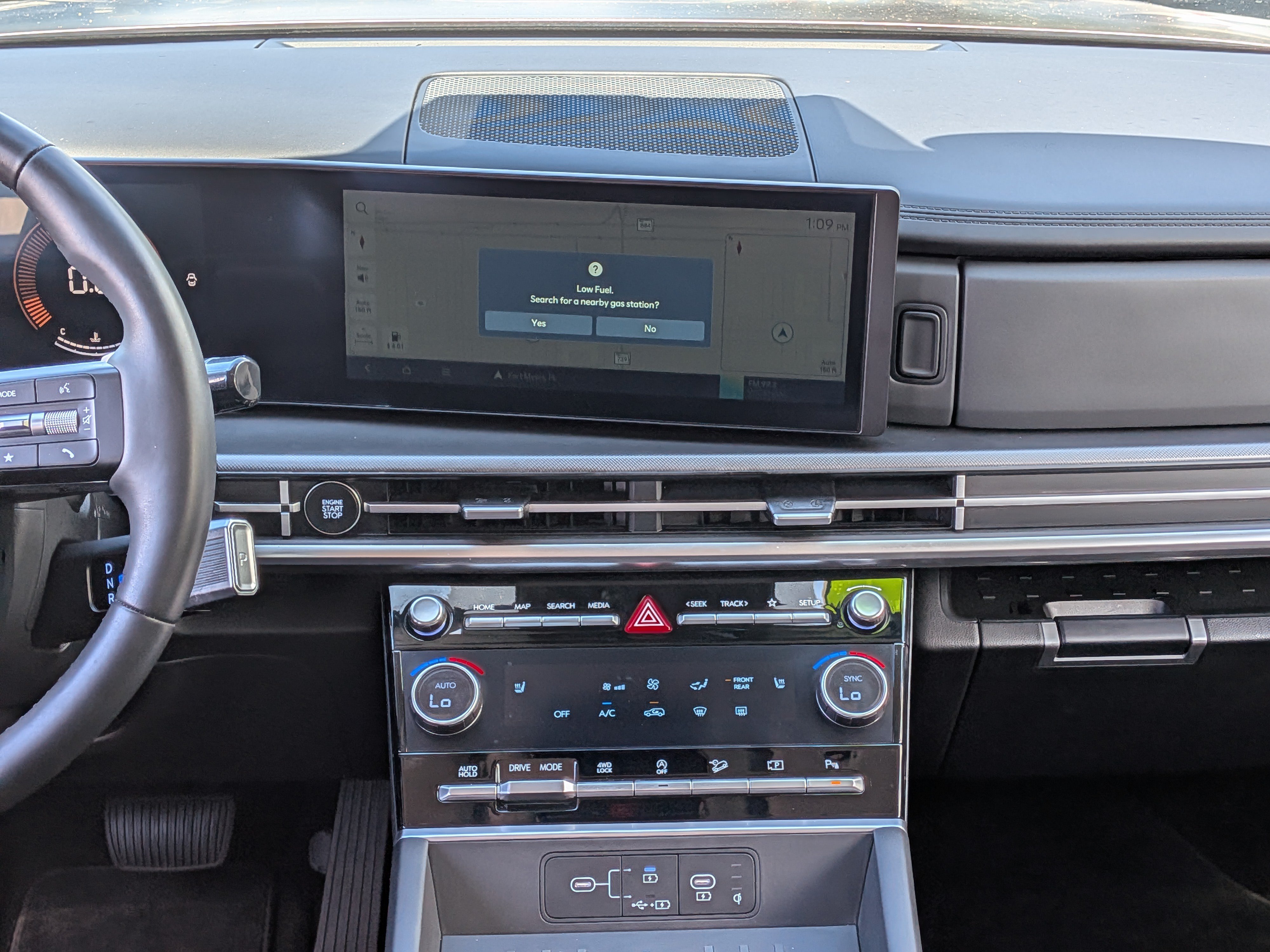 Used 2025 Hyundai Santa Fe XRT AWD/4WD image 20
