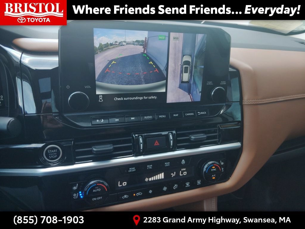 Used 2023 Nissan Pathfinder Platinum AWD/4WD image 27