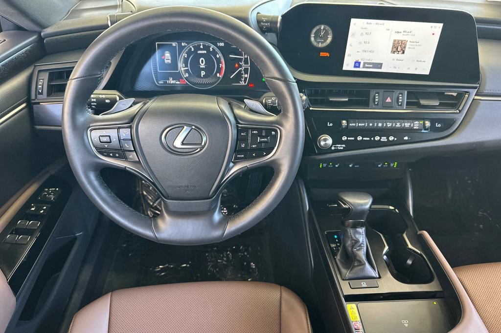 Used 2024 Lexus ES 350 w/ Premium Package FWD image 16