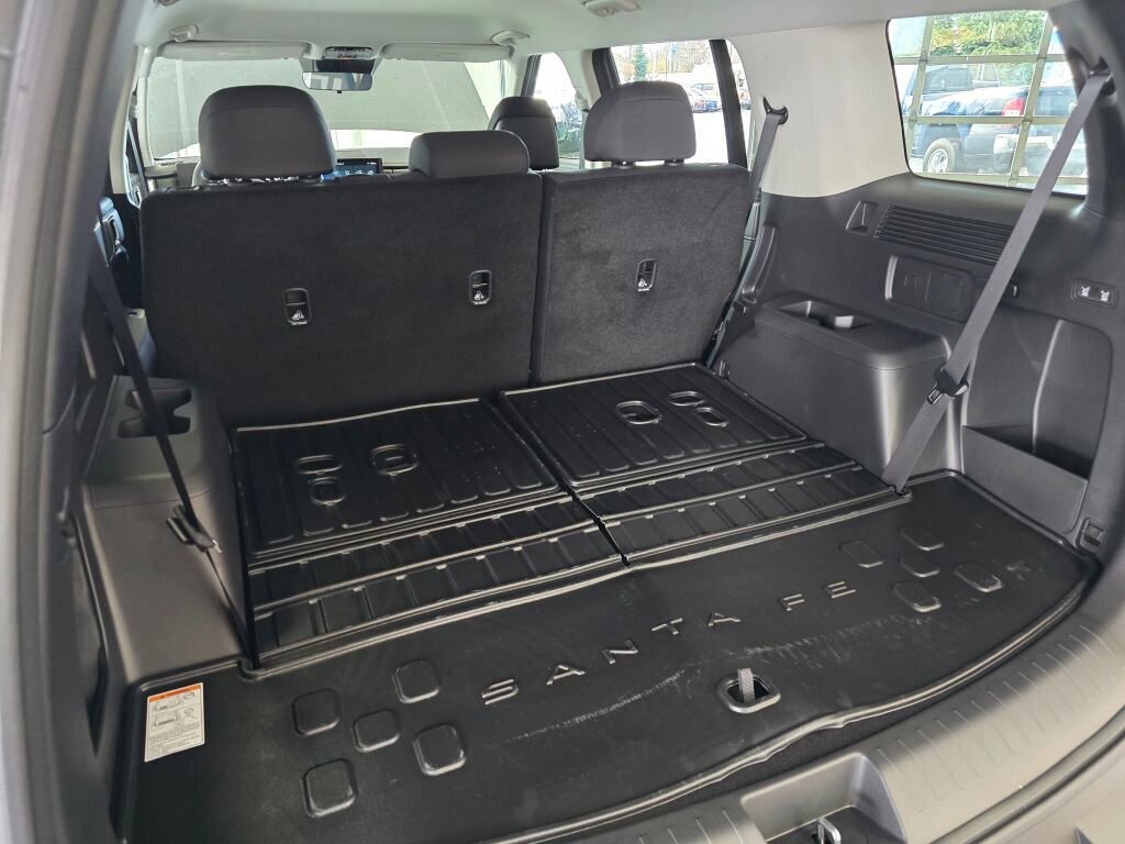 New 2026 Hyundai Santa Fe SE image 17