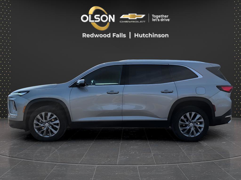 Used 2025 Buick Enclave Preferred image 2